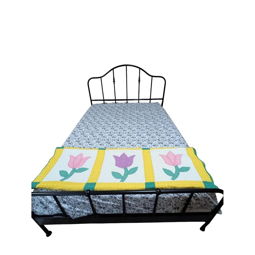 Vintage Tulip Applique Quilt Hand Quilted Cottage Farmhouse Bed Cover 82x60